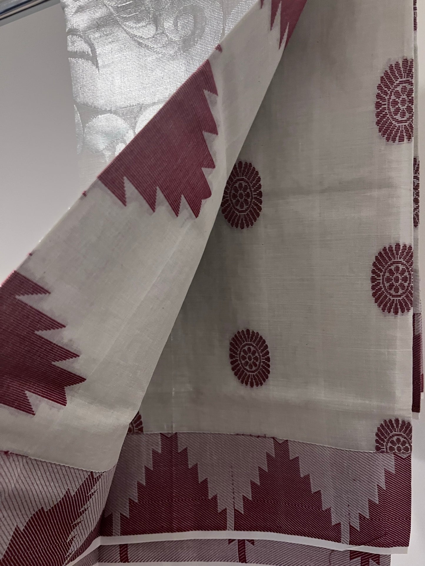 Kerala Kasavu Saree - with Rose Gold Border