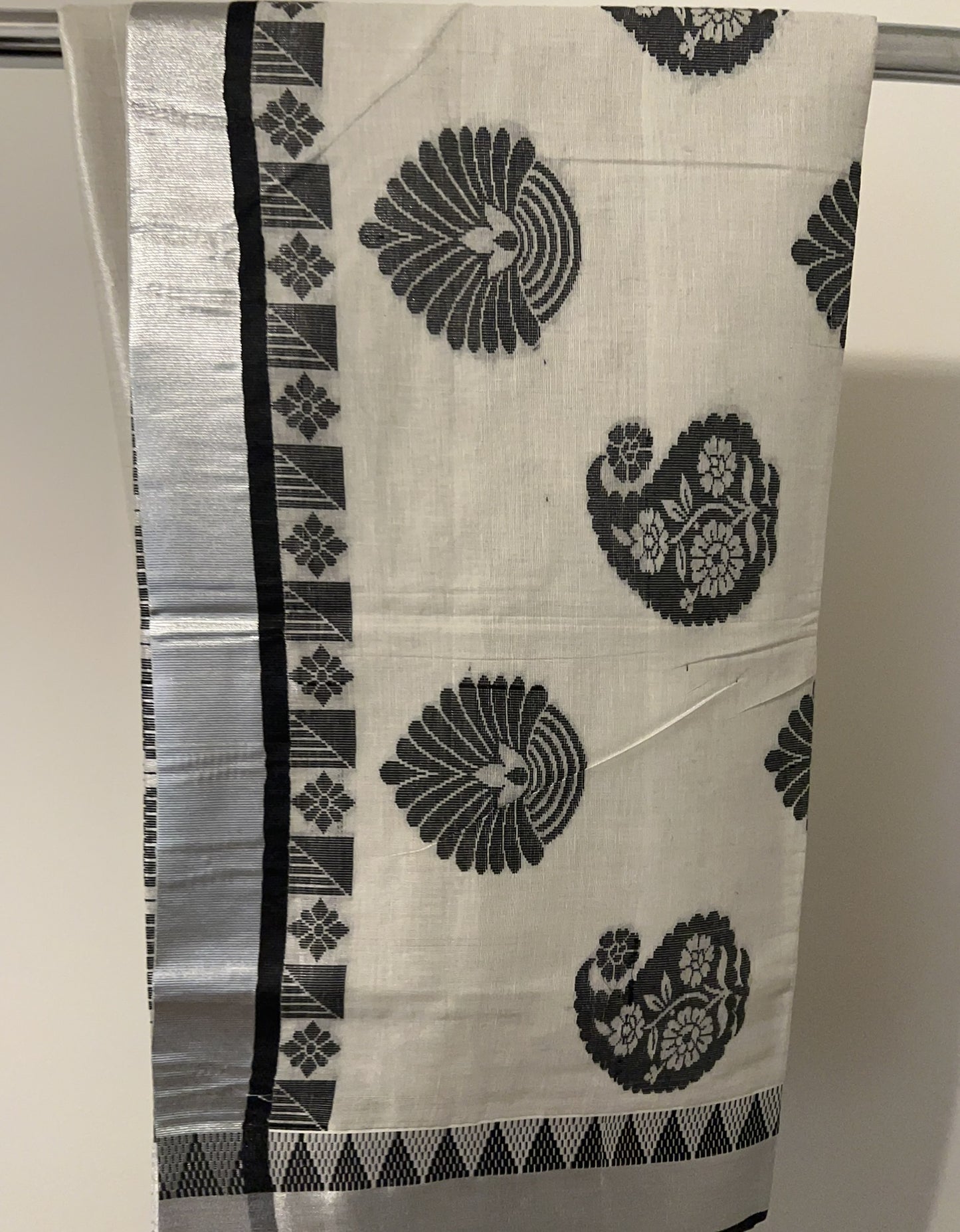 Kerala Kasavu Saree -Black and Silver