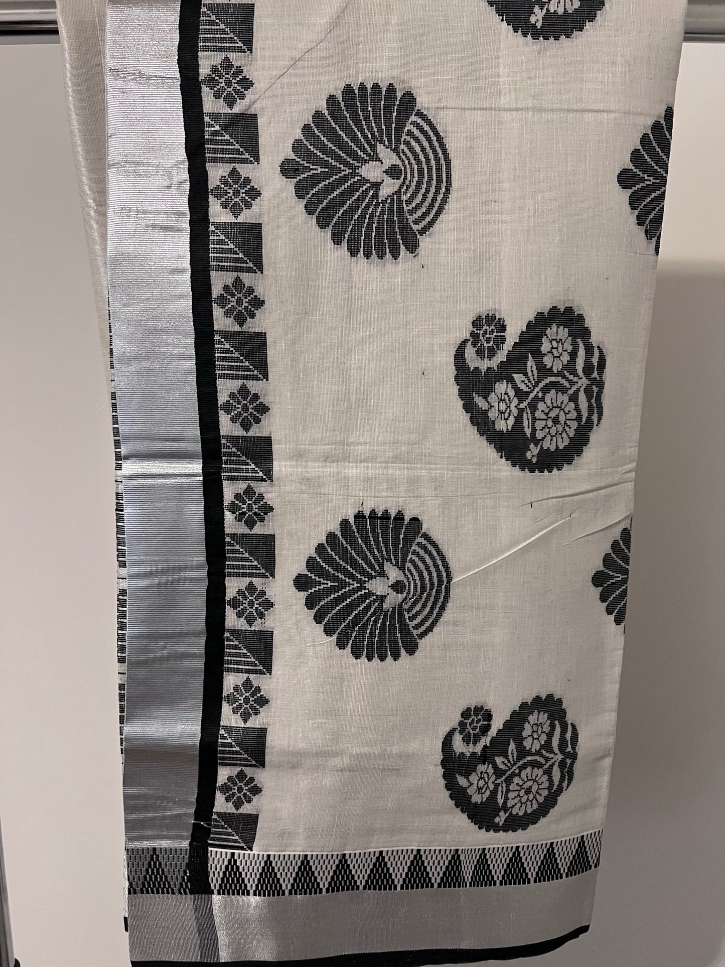 Kerala Kasavu Saree -Black and Silver